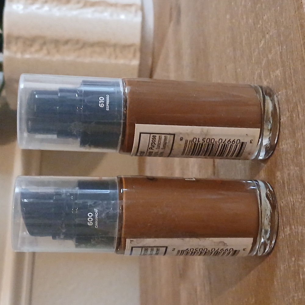 New Two Revlon Colorstay Longwear Makeup Skin Combination SPF 15 Makeup Beauty - Picture 5 of 12